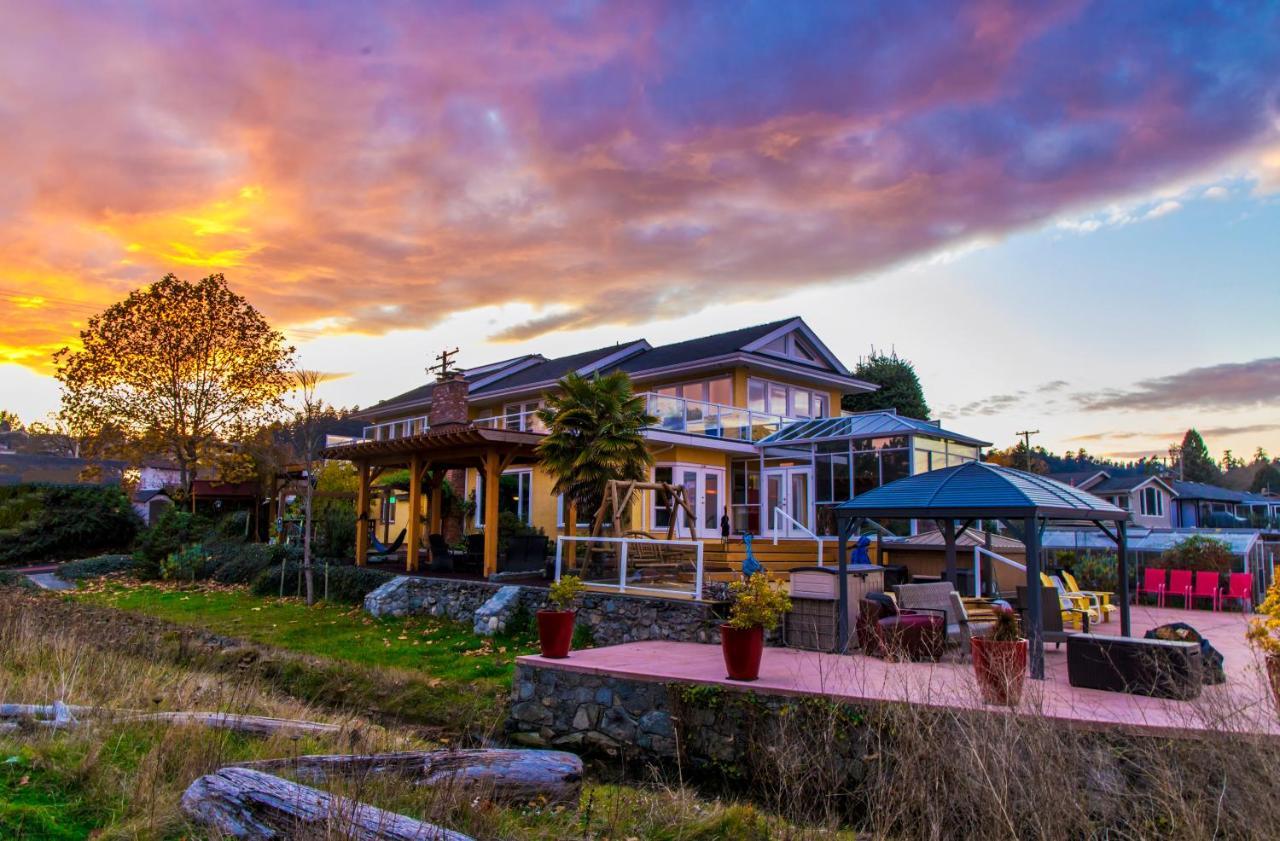 Birds Of A Feather Victoria Oceanfront Studio Suites Colwood Eksteriør bilde