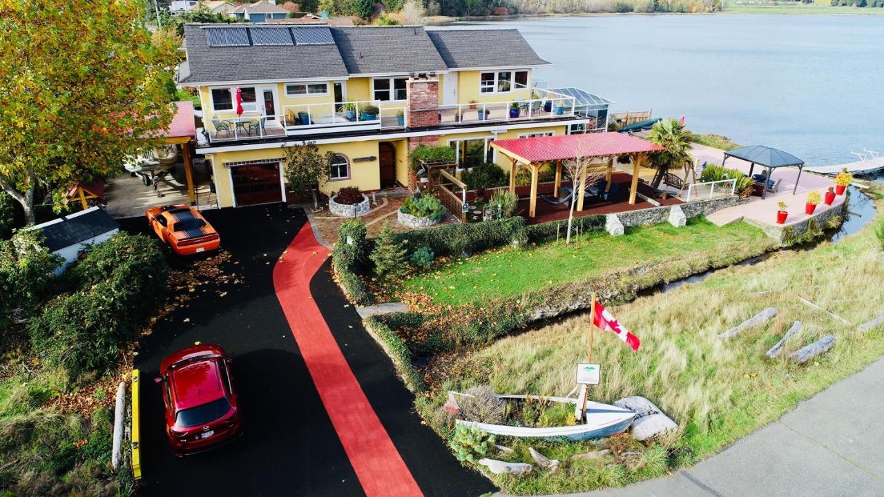 Birds Of A Feather Victoria Oceanfront Studio Suites Colwood Eksteriør bilde