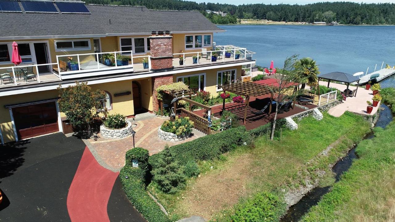 Birds Of A Feather Victoria Oceanfront Studio Suites Colwood Eksteriør bilde