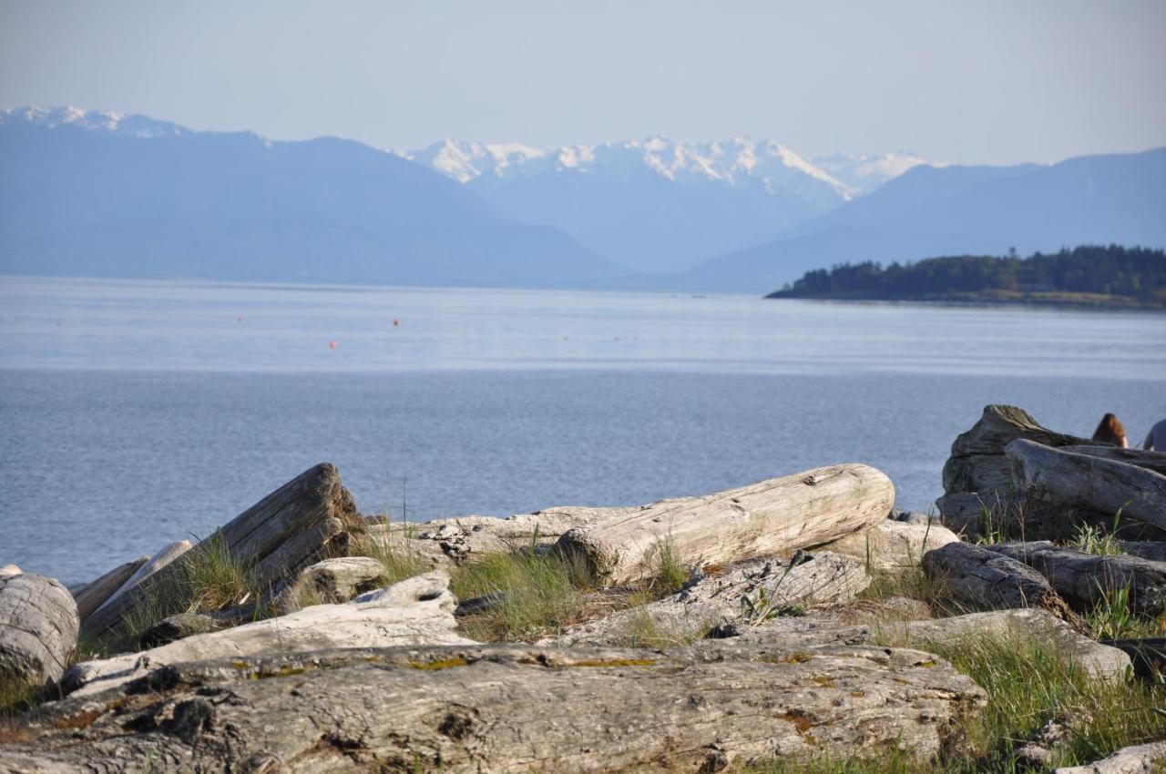 Birds Of A Feather Victoria Oceanfront Studio Suites Colwood Eksteriør bilde